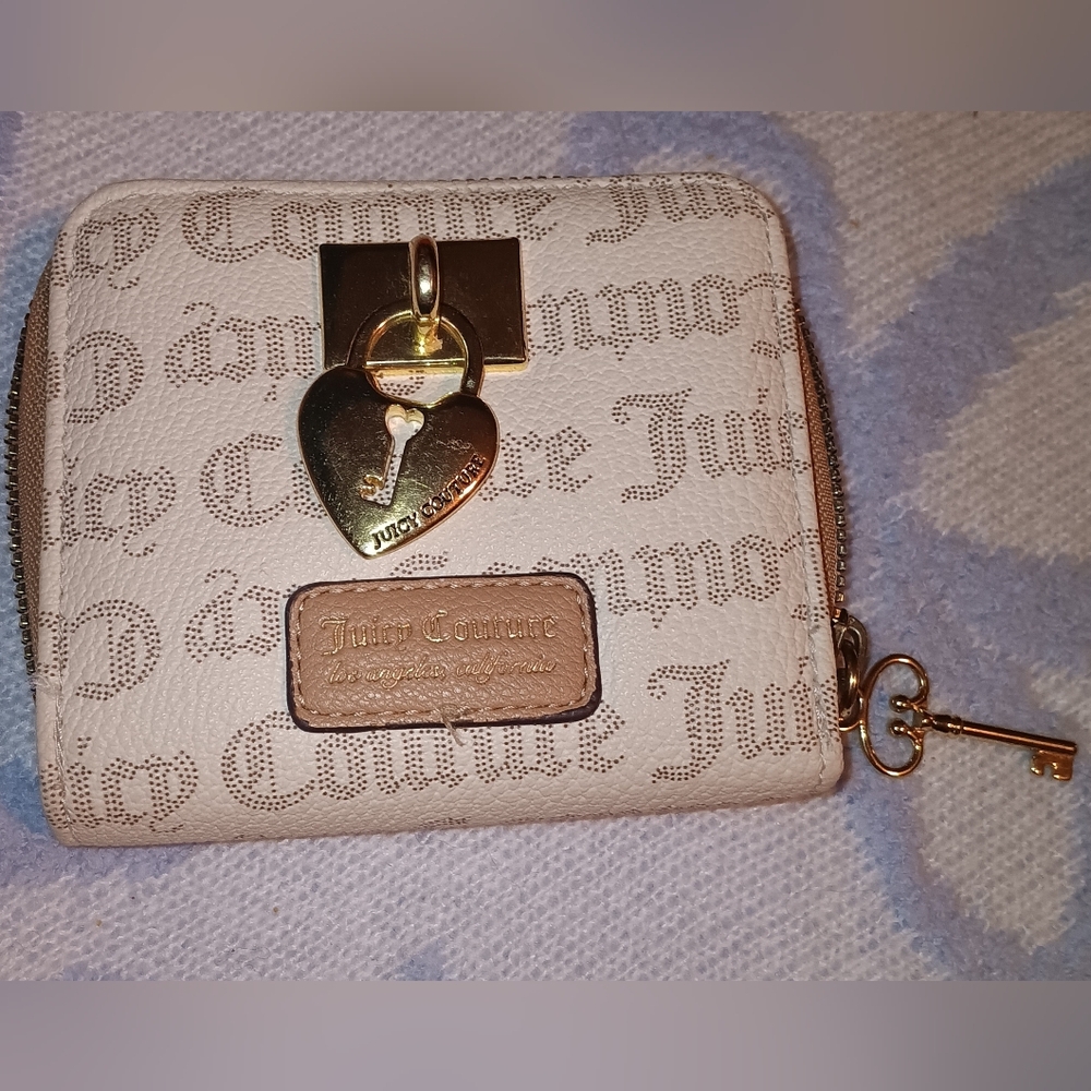 JUICY COUTURE WALLET